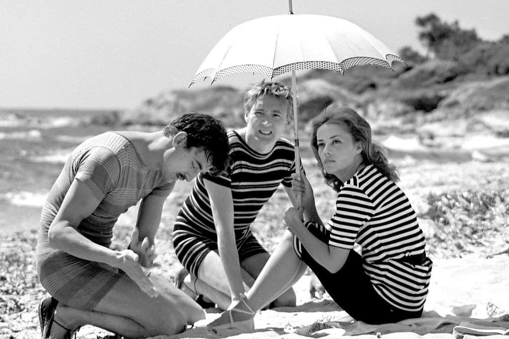 Henri-Serre-Oskar-Werner-Jeanne-Moreau-by-Raymond-Cauchetier-in-Jules-et-Jim-directed-by-François-Truffaut-1962.jpeg