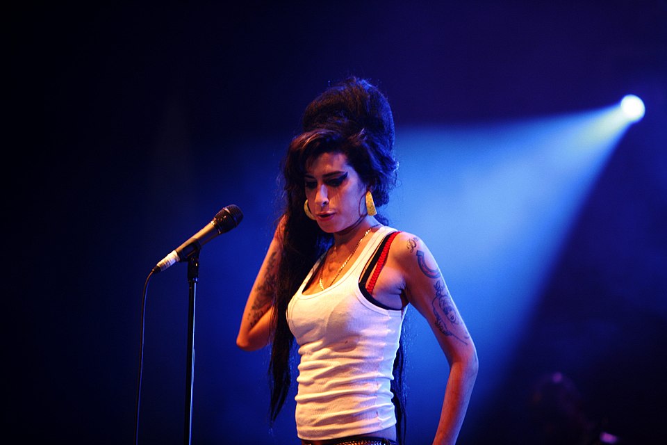 960px-Amy_Winehouse_f5048439